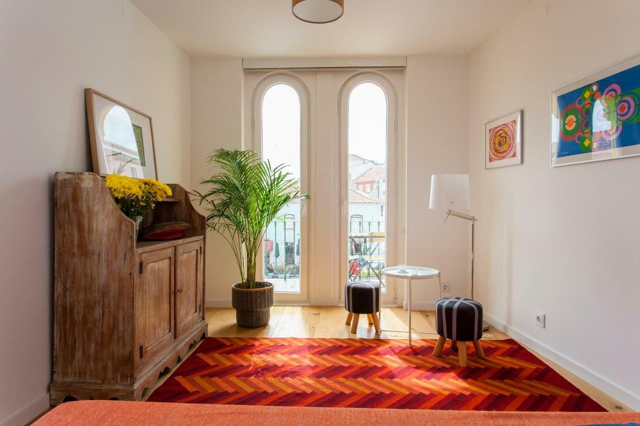 Apartament Lisbon Sea Side Chalet Paço de Arcos Zewnętrze zdjęcie