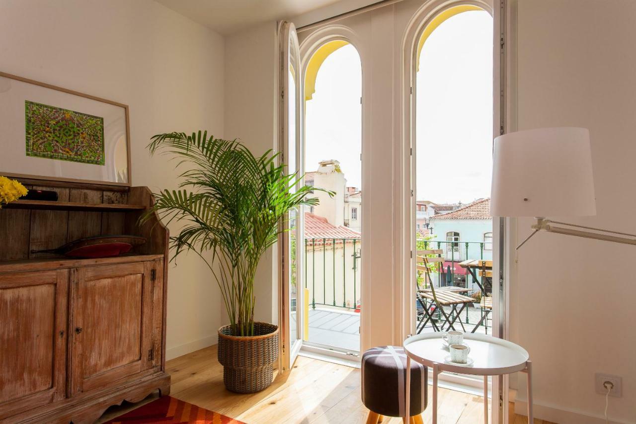 Apartament Lisbon Sea Side Chalet Paço de Arcos Zewnętrze zdjęcie